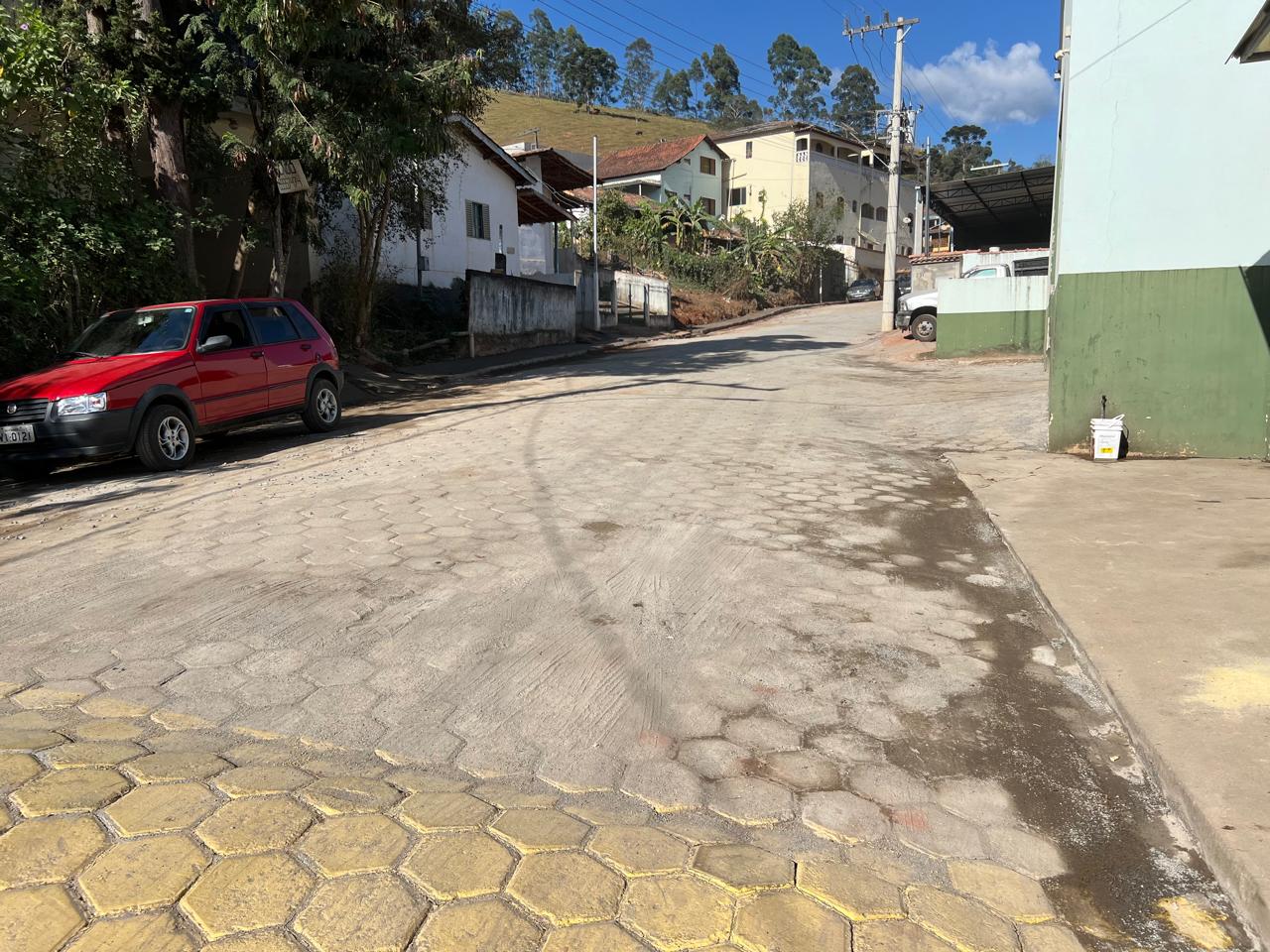 Prefeitura de Alagoa conclui obra de calçamento na Rua José Luiz de Siqueira